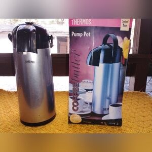 Thermos Silver and Black Pump Pot